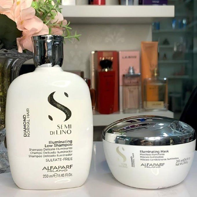 GuruDasPromos's tweet photo. 💎 Kit Alfaparf Semi Di Lino Diamond - Shampoo E Máscara

❌ De: 242 
✅ Por: 114,90
🎟️ Use o Cupom: SHOWNOCAMPO
👉 https://t.co/TdAfAI4zlE https://t.co/2IGCt6Lnjw