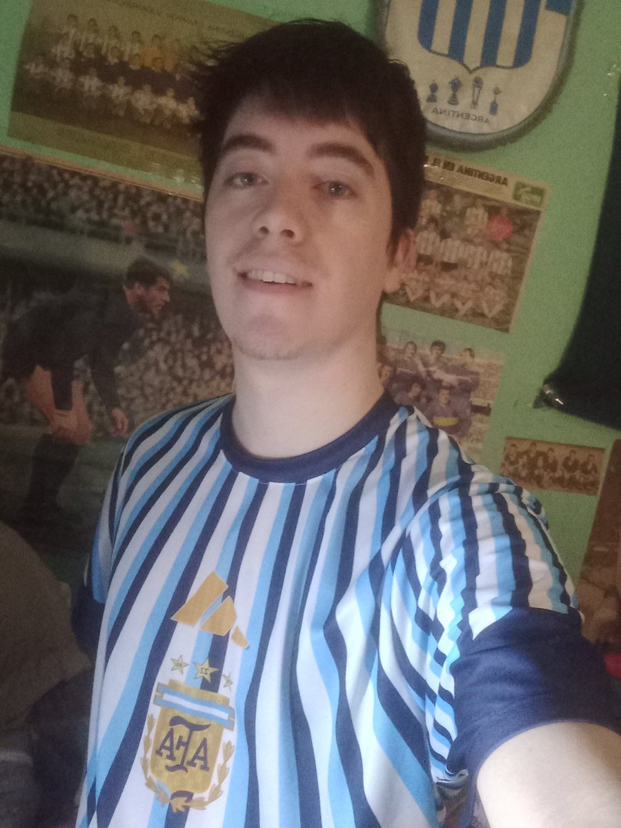 quimoherrera1's tweet photo. Siempre Argentina @LuCabreraOk
Afuera piratas, ingleses pecho fríos. https://t.co/Ug8CR8Jz0V