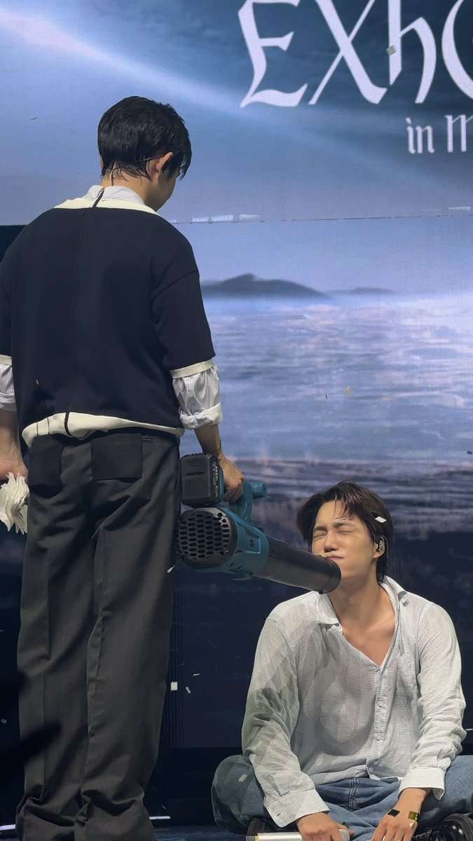do_dyasoo's tweet photo. kim injong                                  kim jongin https://t.co/enoWk3ARzA