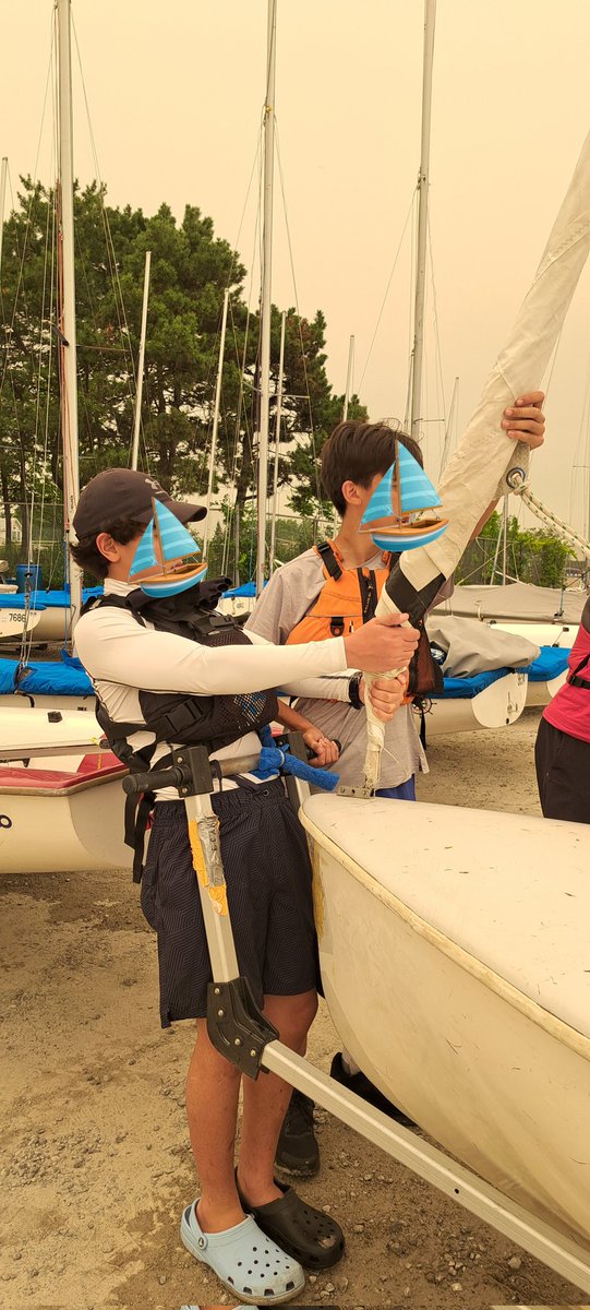 ogw_min's tweet photo. 《森林火災》
大気汚染で終日空コレ↓
明日のレースは決行らしいが
#Forestfire
#Steerers' https://t.co/Zb9hqUM0k4