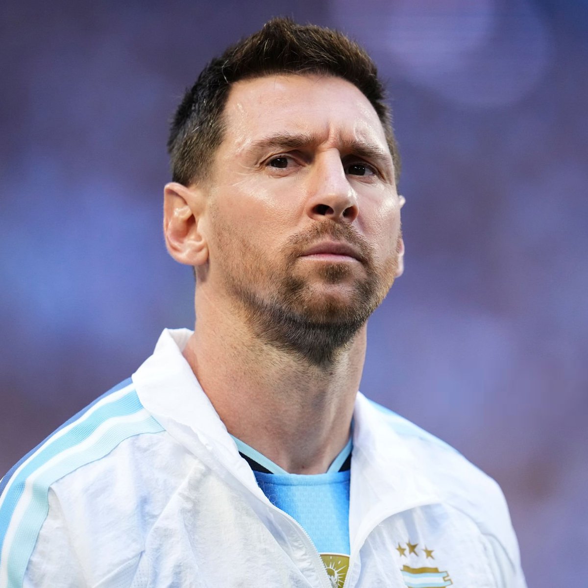 TouchlineX's tweet photo. 🚨🗣️ Lionel Scaloni: "What else does Messi have to do to be recognised as the greatest player in history? THERE’S NO DOUBT ABOUT IT ANYMORE!" https://t.co/J0a6drPkKg