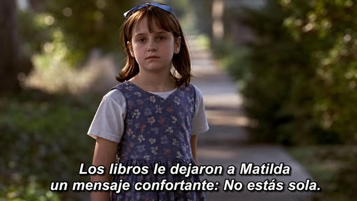 Cementedelibros's tweet photo. "Así que la joven mente de Matilda siguió creciendo, alimentada por las voces de todos aquellos autores que habían lanzado sus libros al mundo como barcos a la mar. Esos libros dieron a Matilda un mensaje de esperanza: No estás sola."
#cementeriodelibros https://t.co/zShQq2bkCR
