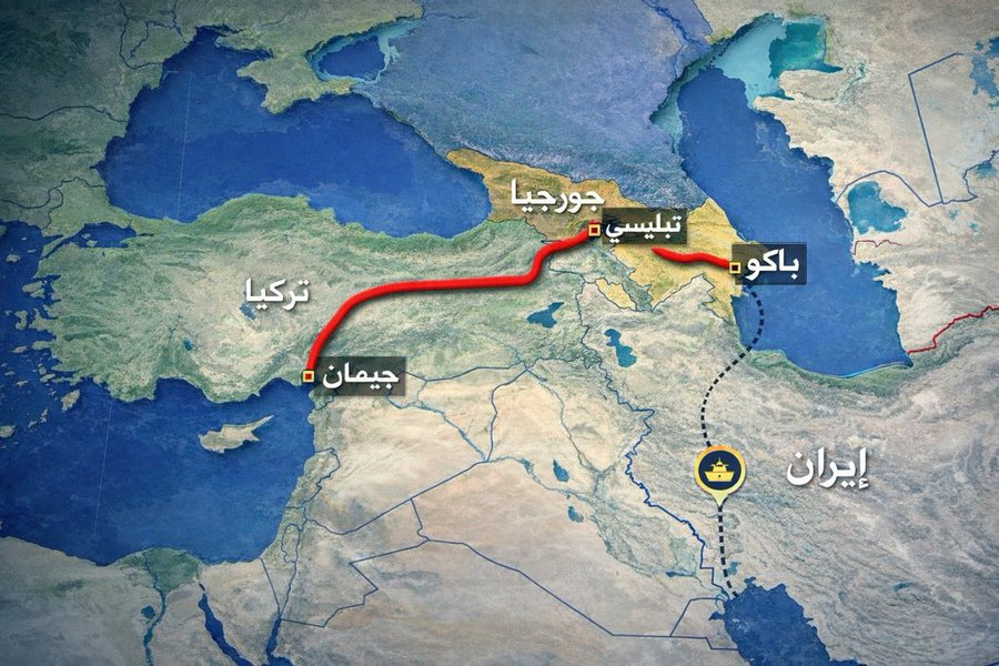 SoftWarNews's tweet photo. Pasokan Minyak Utama Israel dan Turki

Hingga saat ini, Turki menyuplai sekitar 40% hingga 50% dari total kebutuhan minyak Israel melalui Pelabuhan Ceyhan.

Minyak ini berasal dari Azerbaijan, yang diangkut melalui pipa Baku–Tbilisi–Ceyhan (BTC) ke Ceyhan, lalu dikirim via jalur laut menuju Pelabuhan Ashkelon di Israel.

Selain itu, Kazakhstan, menyumbang 15% hingga 20% kebutuhan minyak Israel.

Pasokan dari Kazakhstan ini juga melewati wilayah Turki. Minyak tersebut dialirkan via pipa Caspian Pipeline Consortium (CPC) sepanjang 1.500 km ke Pelabuhan Novorossiysk (Rusia) di Laut Hitam. Dari sana, kapal tanker membawanya melintasi Selat Bosphorus dan Dardanelles milik Turki menuju Israel.

Kesimpulannya:Sekitar 70% hingga 80% pasokan minyak yang menopang Israel berasal dan/atau melalui tiga negara:
🇹🇷 Turki
🇦🇿 Azerbaijan
🇰🇿 Kazakhstan

Ketiga negara ini tidak hanya memasok bahan bakar, tetapi juga secara langsung menopang keberlangsungan ekonomi dan mesin militer Israel.