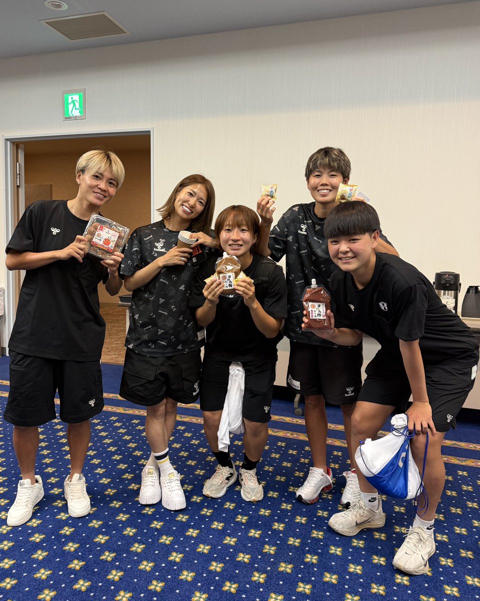 inac_kobe2001's tweet photo. #南紀梅干株式会社 様より #まけん梅 (ばい)シリーズと、完熟うめをご提供いただきました✨
疲労回復に欠かせない梅干し🔥🪫
食べやすくて美味しくて最高です!
暑さに負けず残りのキャンプも頑張ります👊
サポートありがとうございます🙇♀️❤️
#inackobe #Ignition #串本キャンプ2026 https://t.co/KeLsbs7UWp