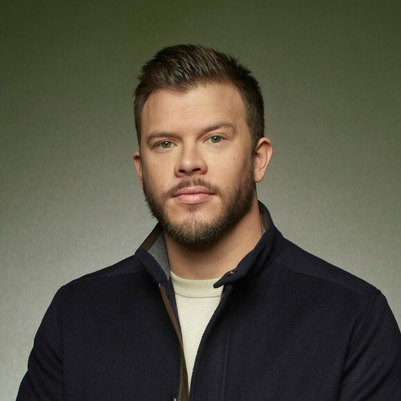 CultureCrave's tweet photo. Jimmy Tatro will officially star as Gorilla Grodd in the upcoming 'DC Crime' series   

Project is described as a true-crime docuseries with Jimmy Olsen hosting  

(via @Deadline) https://t.co/R4o53QhU0U