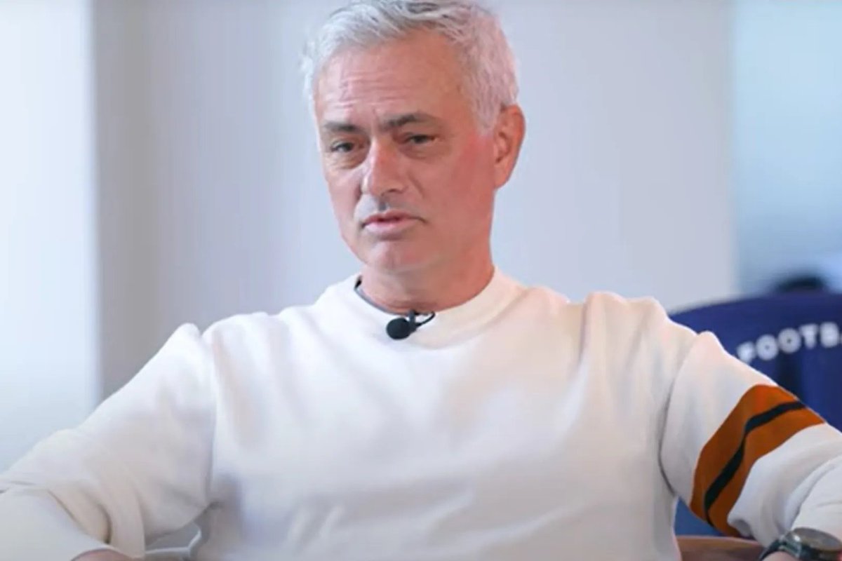 David_Ornside's tweet photo. 🚨🗣 Jose Mourinho on Kobbie Mainoo not playing for England:

"Thomas Tuchel will sleep today and regret not bringing in Kobbie Mainoo against Argentina, He [Mainoo] Is a clutch player and that's why you need him"

"Nobody is saying Kobbie has to start every game, but at some point you have to explain why he was called up if you can't give him minutes"

"This is the type of game where Kobbie Mainoo comes out of Nowhere and scores when no one is expecting"

"You don’t take a player like Kobbie Mainoo to the World Cup just to improve the standard of the training sessions.”