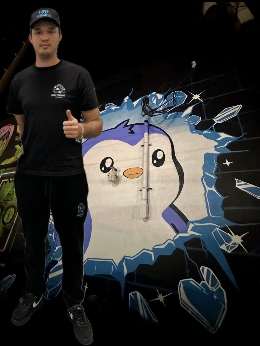 glennonchain's tweet photo. As I walked into the @IglooInc party at Art Basel Miami 2024

@LucaNetz said

“I want to buy everyone here a house”

Turns out that would be the night he’d announce $PENGU

Blessed to share that @MADXart and I just bought a house thanks to @pudgypenguins 🙏

See u in Miami 😎 https://t.co/oPC5ELrccM