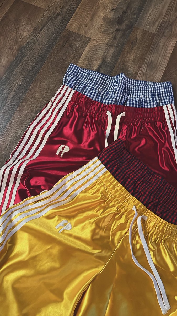 elijahbookerr's tweet photo. made some cool basketball shorts https://t.co/caJeJ3jOux