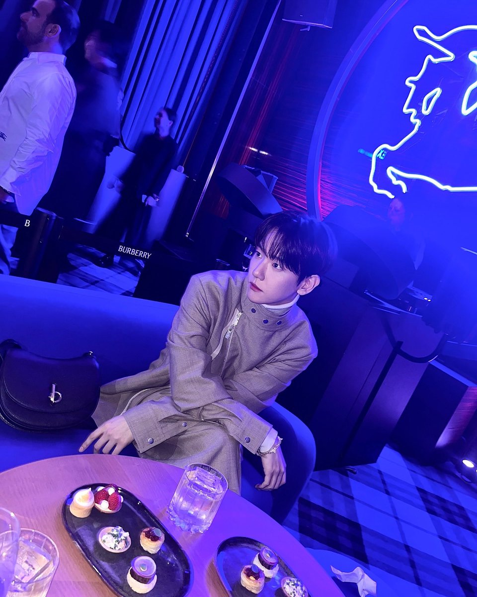 myomyo_0506's tweet photo. 또봐도 그저 잘생김 https://t.co/su8HnVuxw6