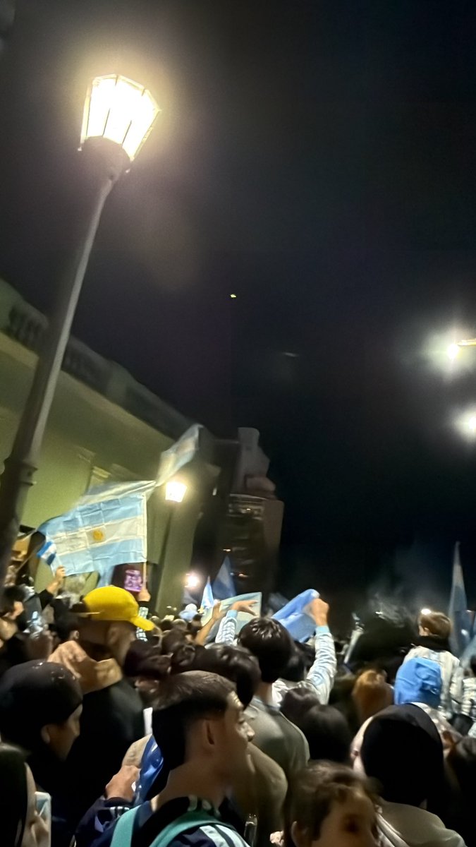 valnmartin's tweet photo. @gastonedul San nicolas de los arroyos https://t.co/LxS42hmFLg