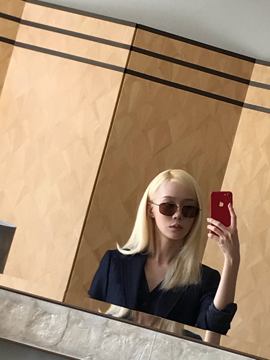 Mijenong's tweet photo. Just a girl finding happiness in quiet mornings, pretty corners, and outfits that make every mirror feel like a photoshoot. https://t.co/toho83CsH7