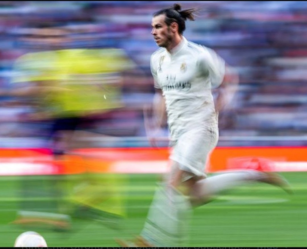 ari_Juarezl's tweet photo. @RusoZamogilny Flash Gordon vs México parecía Bale/ vs Argentina una copia del Shaggy Martínez https://t.co/Ddir4kq6Or