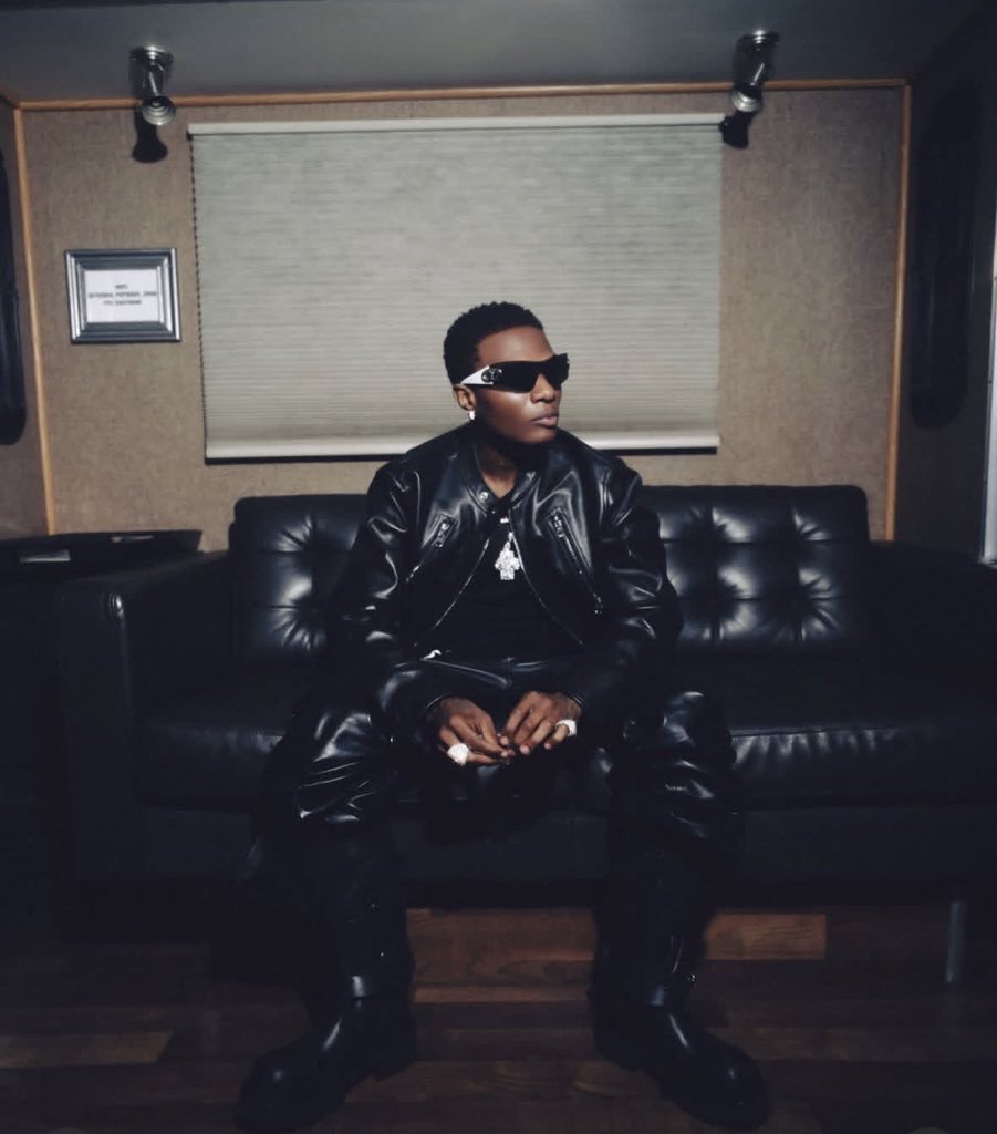 Adedaudibrahim's tweet photo. HAPPY BIRTHDAY 
BIGGEST 🦅
@wizkidayo https://t.co/jJ8buUVzH9