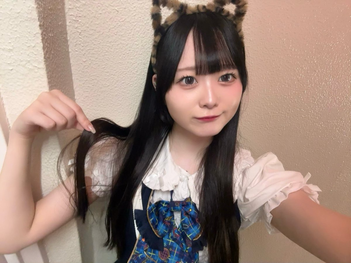 momotani_maru's tweet photo. おはようございにゃす☺︎

ま〜た髪の毛が伸びた気がする～🥹
そろそろバッサリいきたい気持ちアリ(定期)

今日も暑くなりそうなのでむりせず…！ https://t.co/MNGRKowP1s