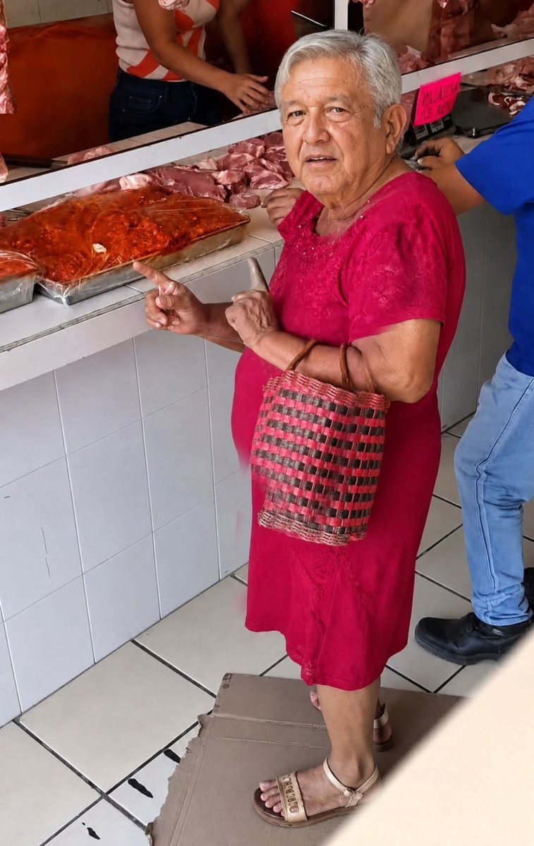 rubens1955's tweet photo. Así la tenía mi Monsiváis... https://t.co/7IBLa6yKxS