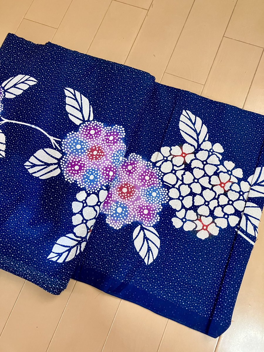 kimonokaede's tweet photo. 浴衣の反物からの、ワンピース、お迎えいただきました✨

涼しく、気軽に、雅を纏いませんか？

よく褒められますよ🎵 https://t.co/6xsgfJQX2b