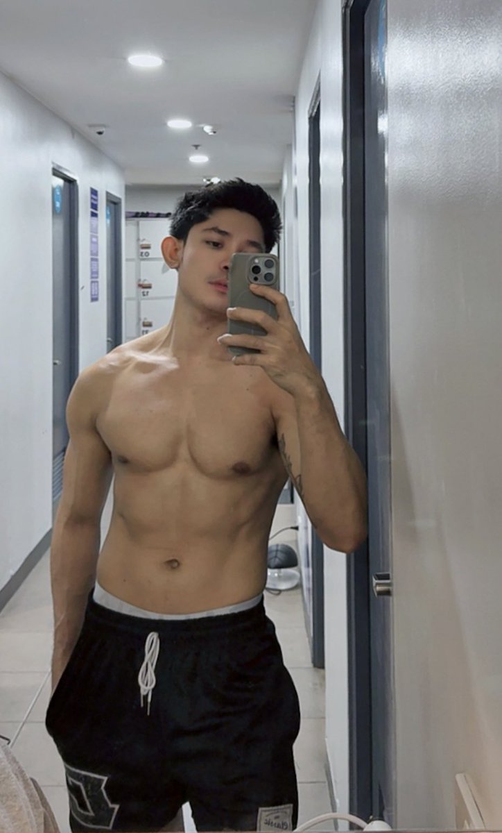 LeeBoyeee's tweet photo. Hot Stuff here: https://t.co/BpBBixidOd https://t.co/jxpGfTEgb8