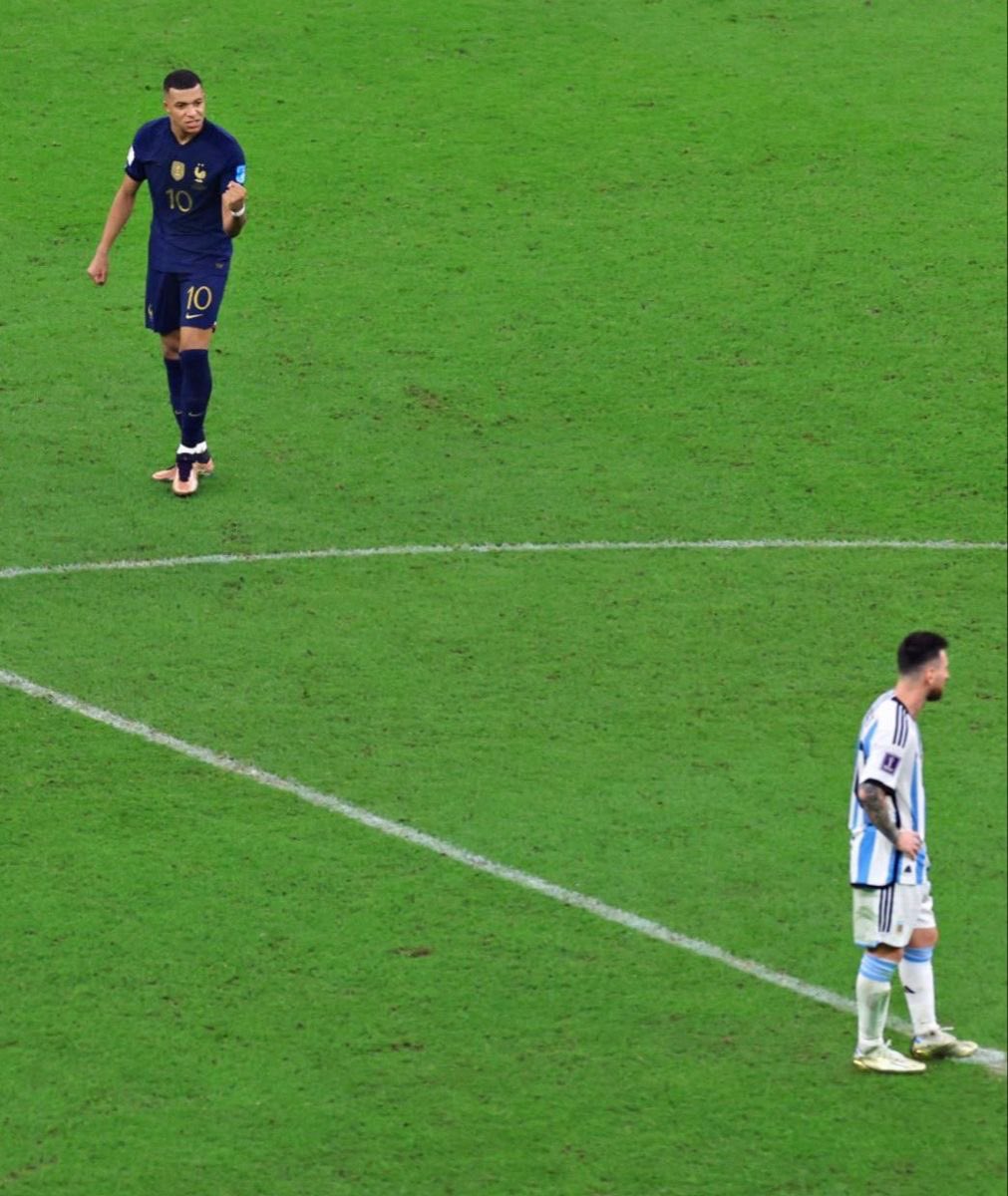 salmaniho's tweet photo. احتفلوا بصخب وظنّوا أنها النهاية… لكن ليونيل أبى إلا أن يغيّر المشهد الأخير https://t.co/SQwqF0XTZs