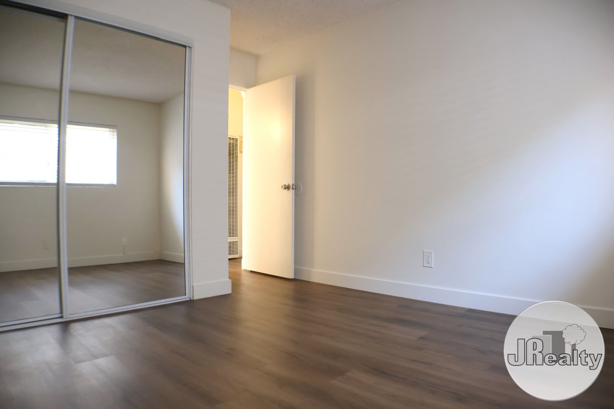 jrealty's tweet photo. 21024 Reynolds Dr 2, Torrance, CA 90504

For showing: https://t.co/cT1DUcYvLG

#JRealty, #PropertyManagement, #torrance, #apartmentforrent, #forrent, #forlease

Listed by Dylan Gallagher DRE# 02036528 https://t.co/xiAshZyJ0G