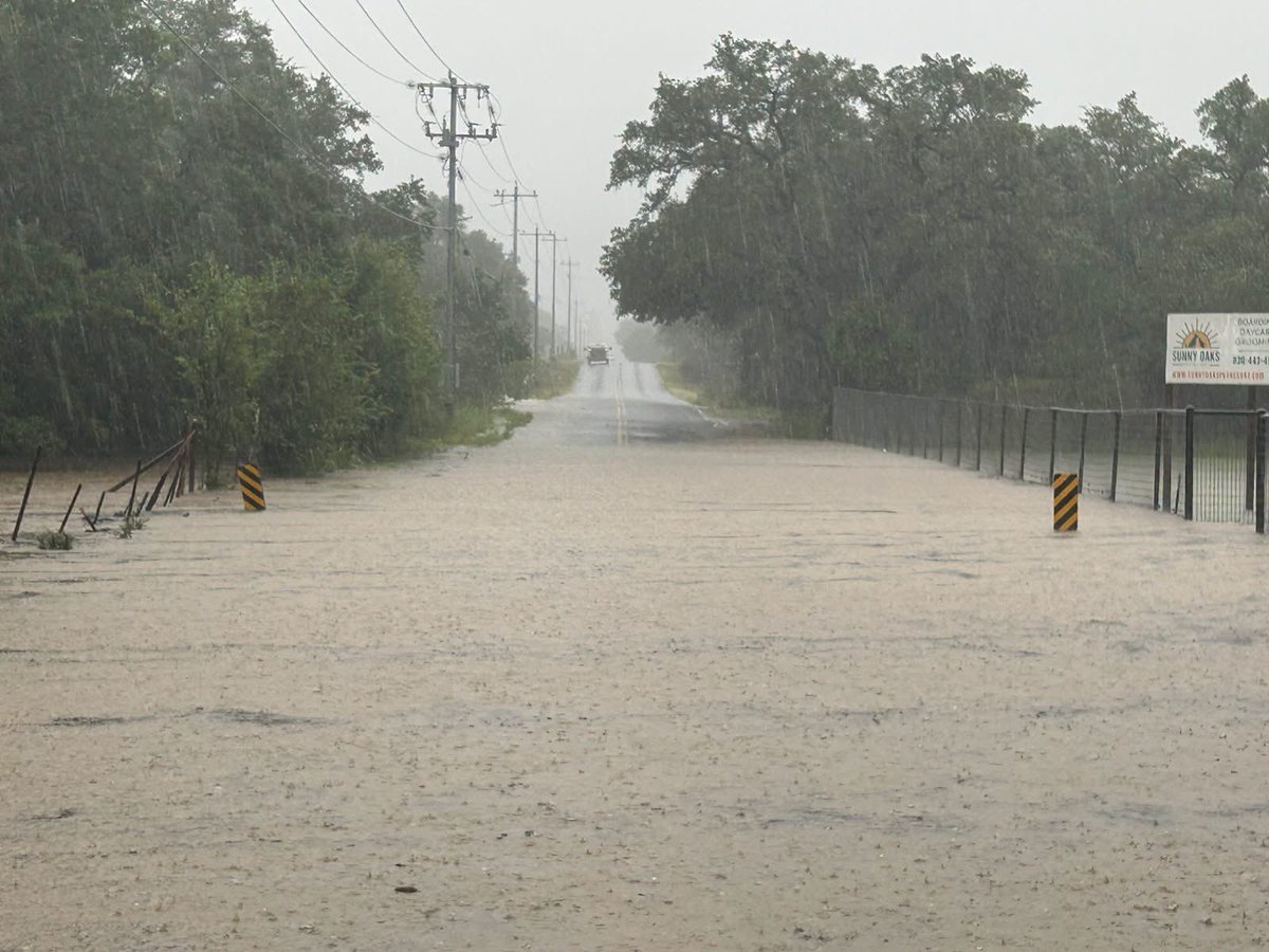 PSilvaDuran's tweet photo. God bless us here in Texas! So much damage and flooding from the storm. 🙏 https://t.co/OCYSRVNZjH