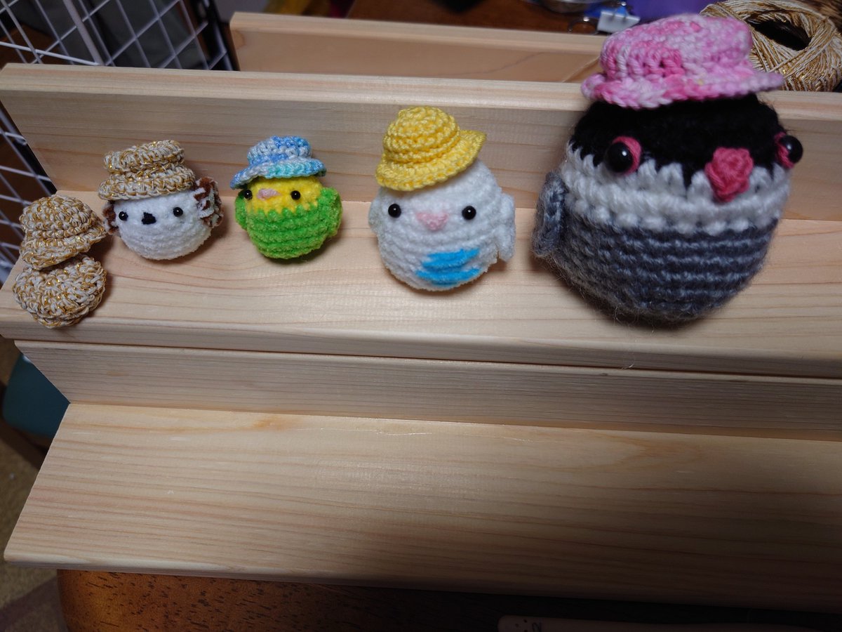 achukobo's tweet photo. 明後日から東北六彩マルシェin青森です！
いろいろと準備が遅れてまして、新作は少しになりますが、新作もあります。
インコ好きの方も、そうじゃない方も、ぜひお立ち寄りください！

#東北六彩マルシェin青森
#インコ大好き https://t.co/FHxHzh0YCv