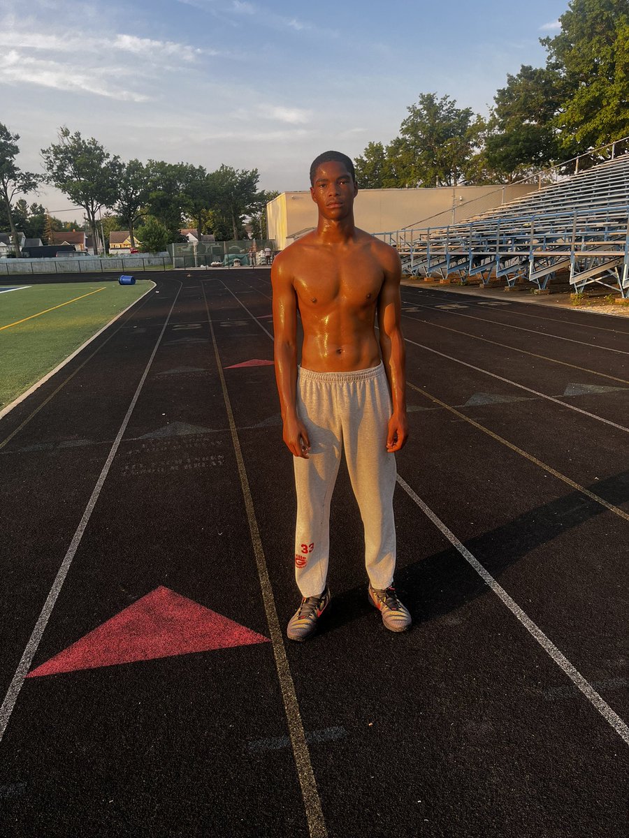 aidenmiller19_'s tweet photo. 6AM morning jog!!
#AGTG🙏🏽
ROAD TO 215! https://t.co/ysEx3YhRh1