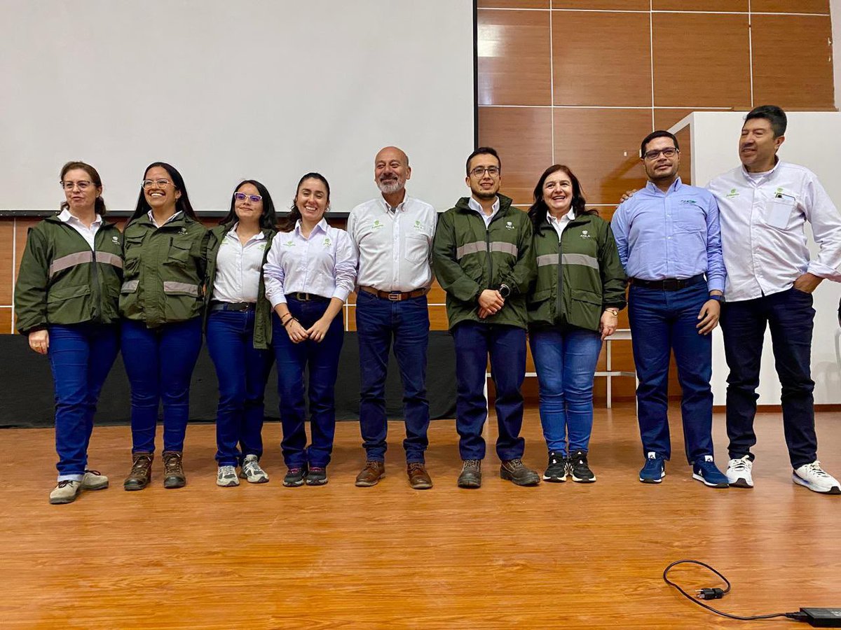 ANLA_Col's tweet photo. #AgendaANLA | Llevamos a cabo el Espacio de Participación Ampliada en el municipio de Nobsa, en el marco del seguimiento al proyecto de extracción de caliza (expediente LAM0408), con la participación de más de 80 asistentes y 21 intervenciones ciudadanas.

El encuentro contó con la participación de @Corpoboyaca, las personerías de Corrales y Nobsa, y la Alcaldía de Nobsa. 

Durante la jornada se dialogó sobre las compensaciones ambientales y el seguimiento a las medidas de manejo de los impactos bióticos y abióticos, con especial énfasis en las emisiones atmosféricas y el recurso hídrico.