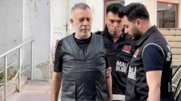 emrullaherdinc's tweet photo. 🔴 Haluk Levent ve 13 Şüpheli Tutuklandı

Nöbetçi Sulh Ceza Hakimliği, Haluk Levent ile birlikte Ece Güner, İlker Çetin, Nurdan Eriş, Yusuf Can Ertit, Kemal Ötünç, Şehmus Baştuğ, Abdülcevat Özkan, Emrah Gödeniler, Erhan Dökmeci, Halil Bostancı, Mehmet Ulu, Yeliz Kaya ve Zafer Yay’ın tutuklanmasına karar verdi.
