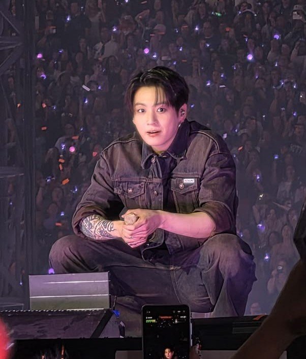 97STARRYKOO's tweet photo. these pictures are very dear to me y'all don't understand https://t.co/5womyszXEU