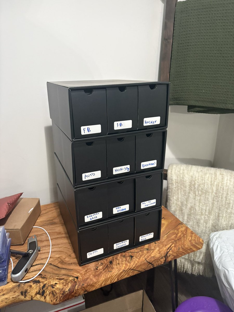 coachcardcap's tweet photo. TEMU gets a bad wrap but this $17 card storage system is perfect for CollX and EBay under $10 sales https://t.co/TYKHFtp5qq