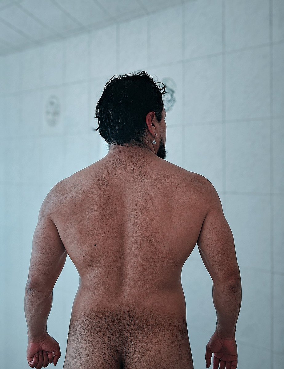 MiloRo_93's tweet photo. Hoy toca espalda 🐻 https://t.co/nM3eP21MyB