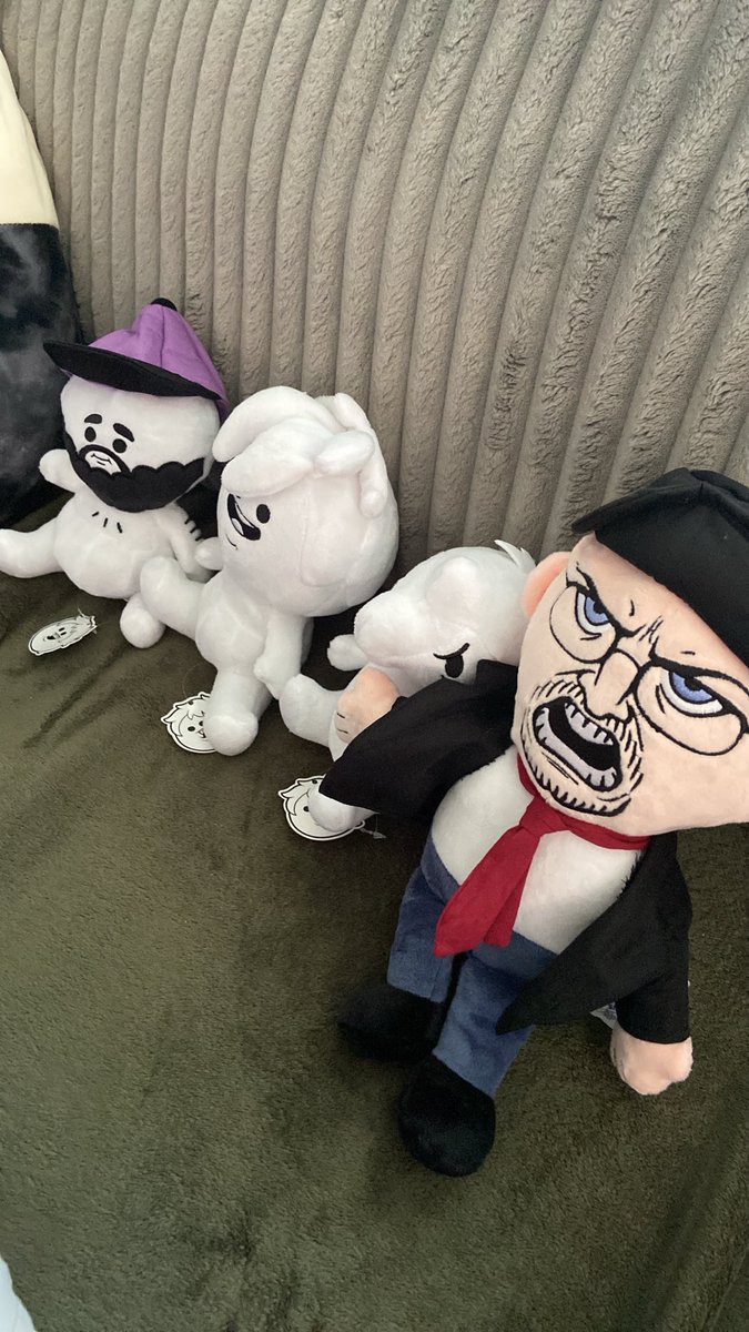 heckingkyle's tweet photo. For valentines day my wife preordered me these funny lil fellers and they just came in the mail 💖 https://t.co/fWtN2HrhyE