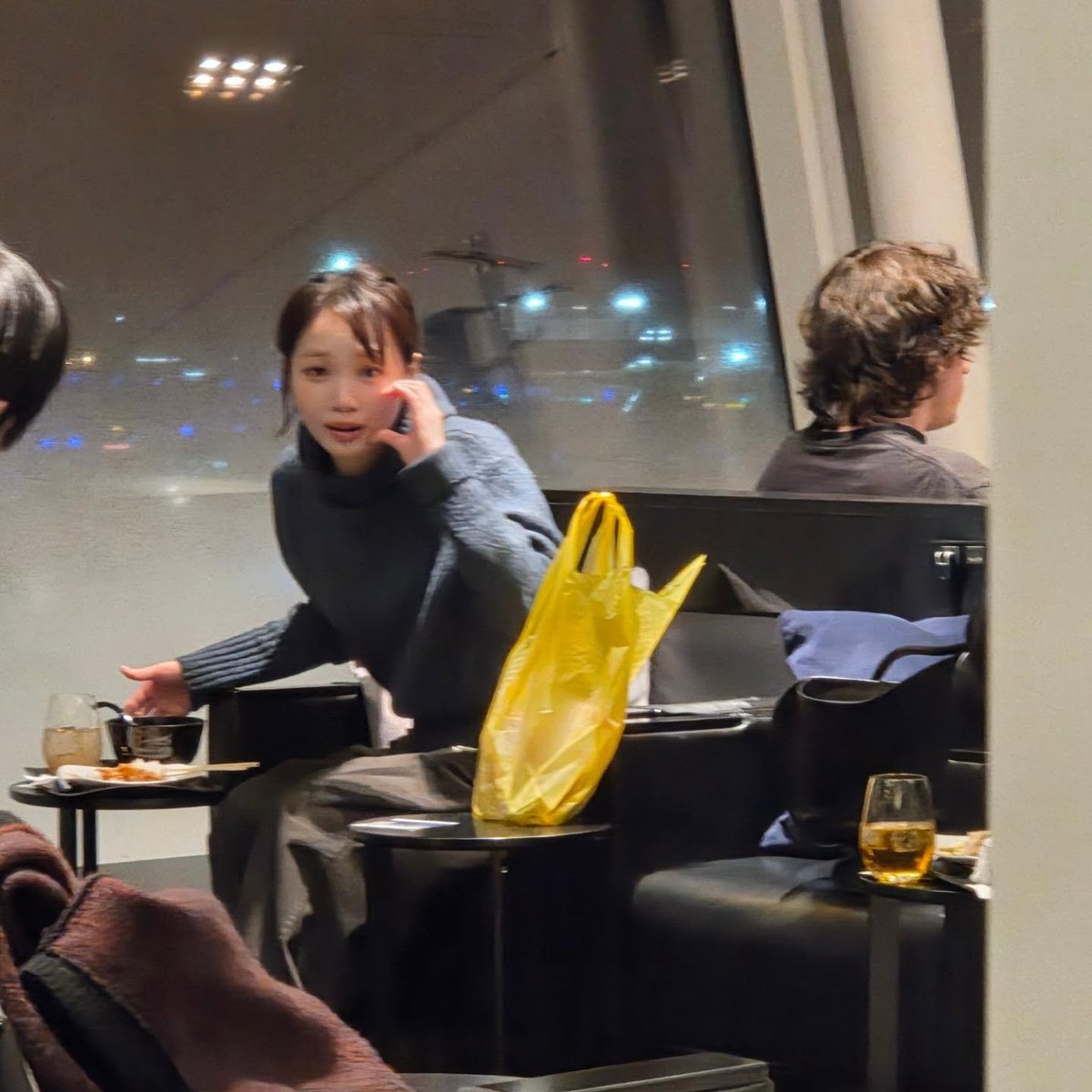 bestofchaewon's tweet photo. 🫶🏼 https://t.co/qv55rez0Go