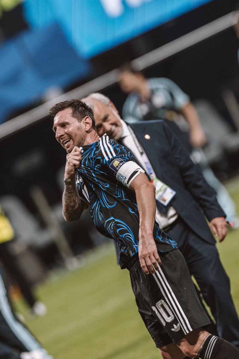 BocaJrsOficial's tweet photo. Ondeando luzca el sol o no 🇦🇷 https://t.co/g49SmNhjzl