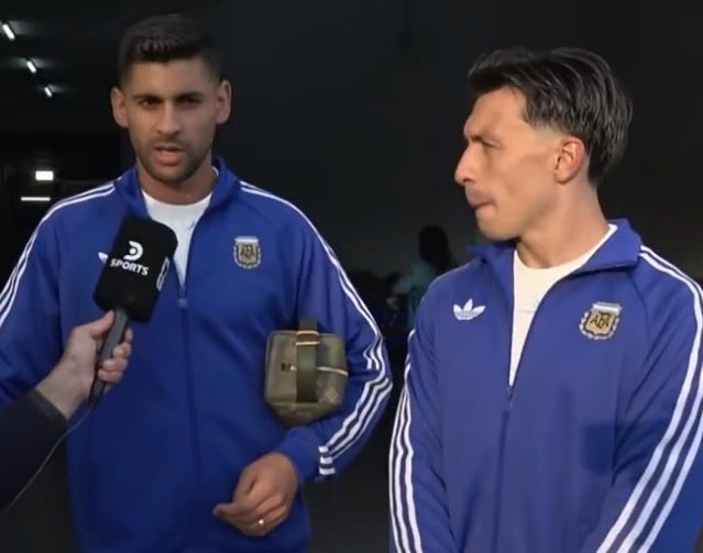 TouchlineX's tweet photo. 🚨🗣️ 𝗡𝗘𝗪: Cuti Romero responds to the former England players who labelled him and Lisandro Martínez a "bad centre-back duo" before the match:

"Yes... Lisandro and me played today with a bit MORE ANGER than others... Because in England they are used to TALKING a lot before games."