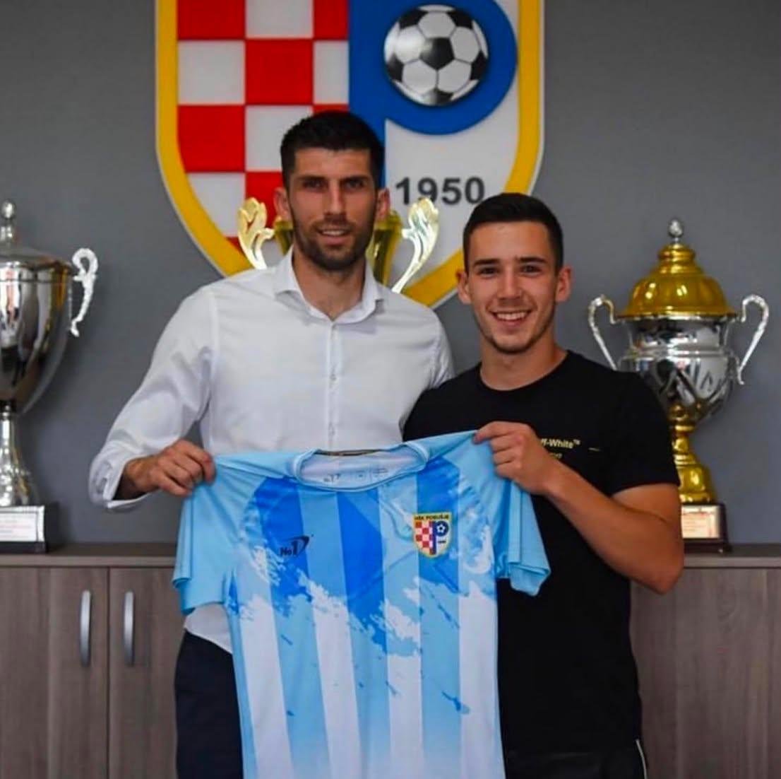 Ma_Moro1's tweet photo. Mateo Božić 🔜🔙 Posušje
#Posušje #transfer #WWinBiH
insta: hnl_navijackazona🤝🏻 https://t.co/DJsILUGDHR