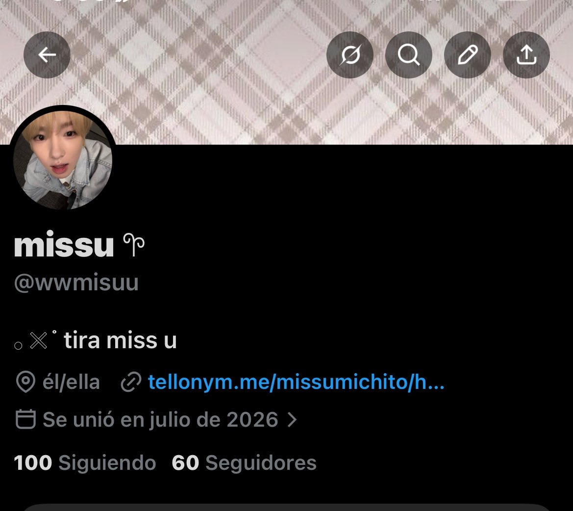 wwmisuu's tweet photo. ya somos 60 missu lovers, quien quiere que lo bese https://t.co/vG32HR8cs4