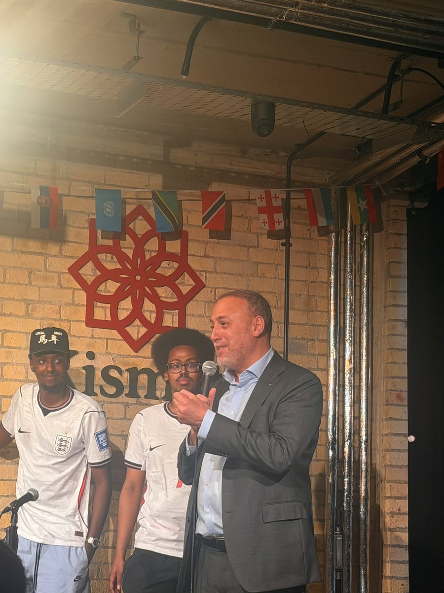 Father2AQueen's tweet photo. I was chatting about football with an Arab uncle. At halftime, he got up to give a speech, and it turns out he’s actually the Palestinian Ambassador to the UK. Such a humble man Allahuma baarik. https://t.co/7dkc1jJ8gF