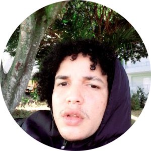 TrulyCh3rnobyL's tweet photo. @NAVALraper @LEOVING Ustedes los “dominicanos” dice el italiano Ciprian. Tú con esa cara de mono que tienes, hasta yo si te veo en la playa te corro de una. 🤣🤣 https://t.co/HXIQFeRoUW