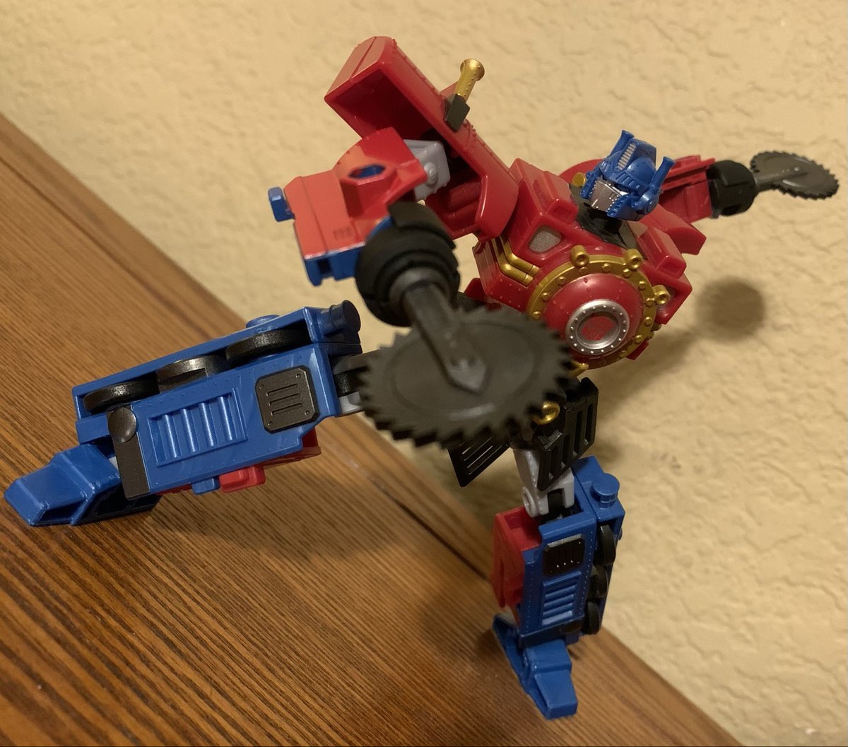OptimalRodimal's tweet photo. MUCH better.

Little upgrade kit by 115 workshop, and it’s pretty neat! Fun references and playability with this set. https://t.co/24mZQfg88R