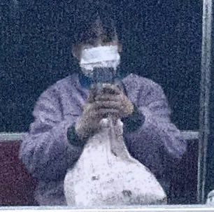 qoo3319's tweet photo. どうでもいいけど女性専用車両で男を盗撮してるネキ達と顔の系統が似てる。実は量産型フェミニストを生産するクローン工場が存在したりする？ https://t.co/x39FWyyBY1