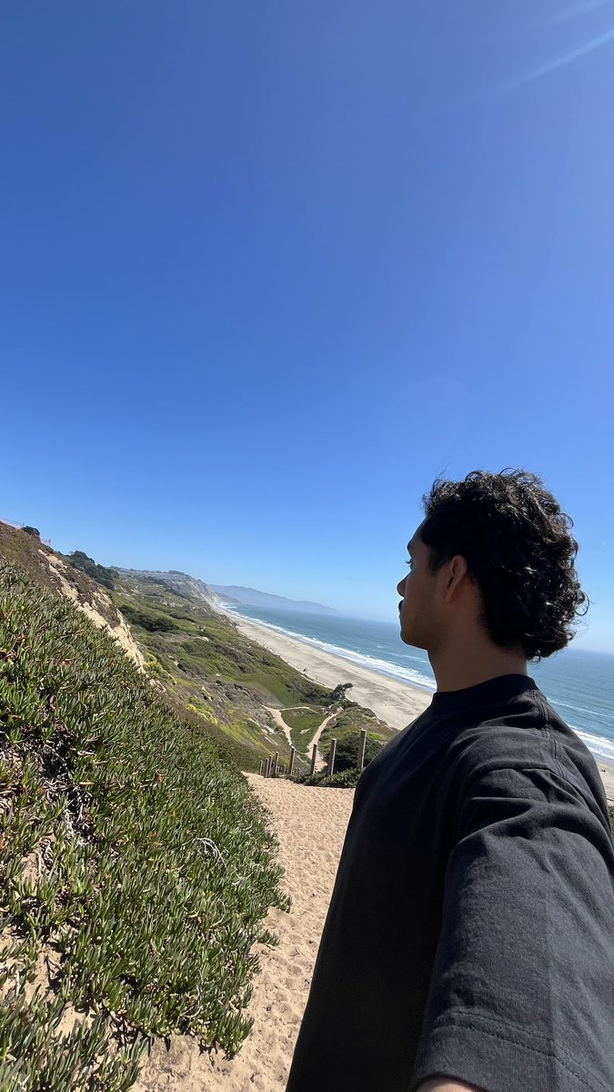 bowltfrowah's tweet photo. I love California https://t.co/2xB2mtw8GK