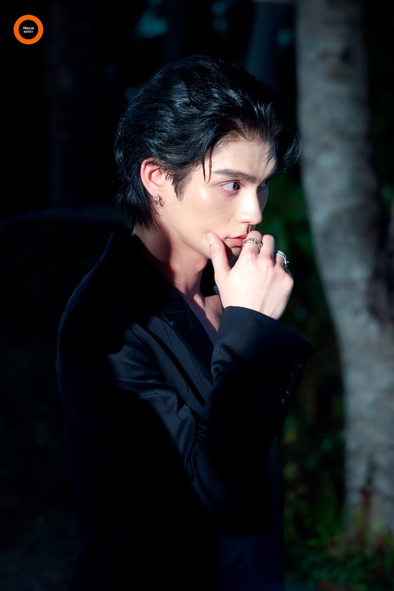 CWKung_'s tweet photo. พี่ไบร์ท 2026 คือโซจึ้งมาก ผิวพรรณ เม็ดเหงื่อ ความคมสัน  นิ้วมือ แววตา ขนตา ขนคิ้ว เส้นผม หล่ออะไรปานนี้ 

BRIGHT AT CLOUD 11

#BRIGHTxCloud11OpenHouse
#bbrightvc @bbrightvc https://t.co/BzzOntFxKe