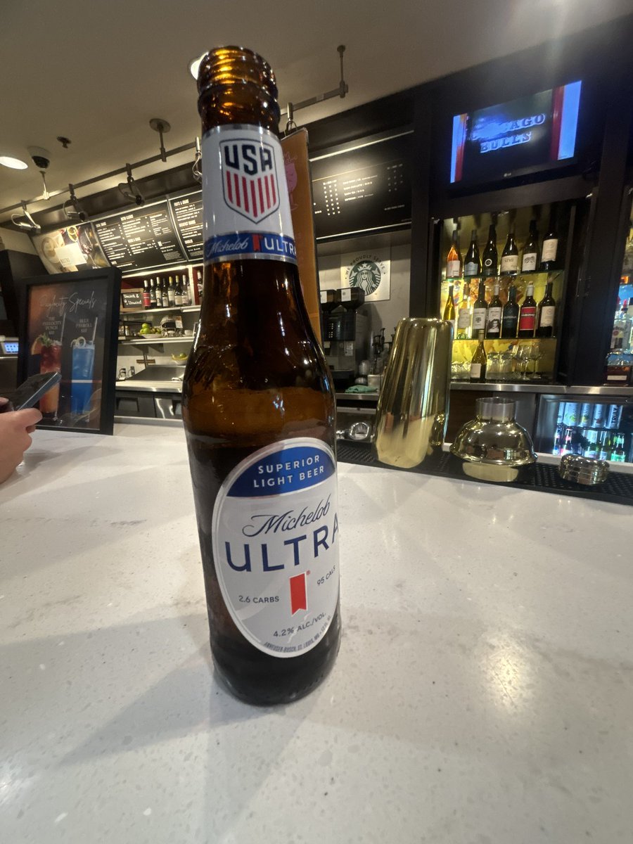 dansbymode69's tweet photo. Nothing like a cold one on a Wednesday, cheer’s mates ! https://t.co/NzNnvt0XDa