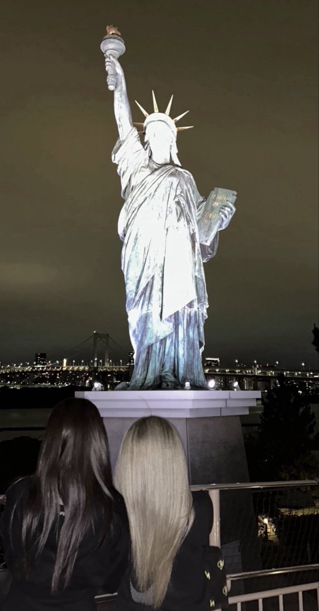 0__akochan3's tweet photo. ほぼアメリカなお台場 https://t.co/3nZbxfK4m2