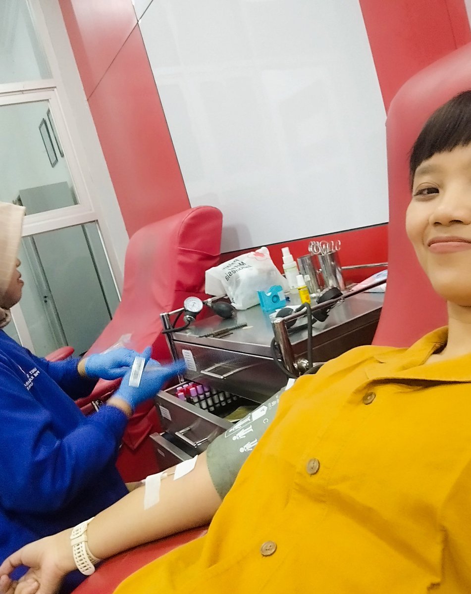credOLIN's tweet photo. Mengapa harus rutin donor darah? sebab manfaatnya banyak dan saya sudah merasakan manfaatnya selama ini, syaratnya juga tidak sulit.

Satu kantong darahmu bisa membantu dan menyelamatkan hingga 3 nyawa.
😘🫰🏼 https://t.co/Qiff7rzcOq