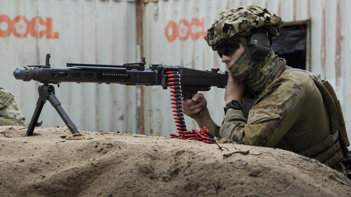 DefenceAust's tweet photo. Australian Defence Force personnel have deployed on Operation Legio in 📍 Poland, joining the @Forsvaret_no operation to provide high-quality training for the @GeneralStaffUA, with the aim of enhancing their effectiveness on the battlefield.

Working alongside instructors from the Armed Forces of Ukraine, Australian instructors are delivering advanced training that tests plans and tactics to failure in a safe environment, helping Ukrainian trainees adapt, evolve and build the warrior mindset today to meet the enemy on the battlefield tomorrow.

#YourADF #StrongerTogether @DefenceU @AustralianArmy @UKRinAUS
