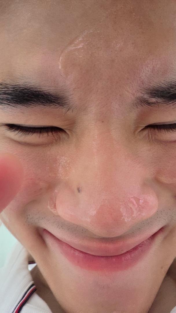 APHIN_NAKA's tweet photo. น้องโฟ้ดแวะมาก๊อกๆบรอดแคสต์ไอจี ละนี่คือสิ่งที่ได้ 5555555 โฟ้ดทำดีๆลูก 😆🤏🏻

@tawattannn
#Fourthnattawat  #โฟร์ทณัฐวรรธน์ https://t.co/ZMJPfGmgzJ