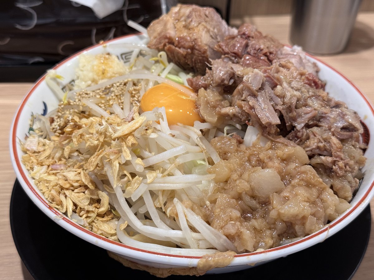 argofile_hobby's tweet photo. 社長、、、これは豪華とは、、、ちょっと違うのでは、、、 https://t.co/dWc1KcSPQy
