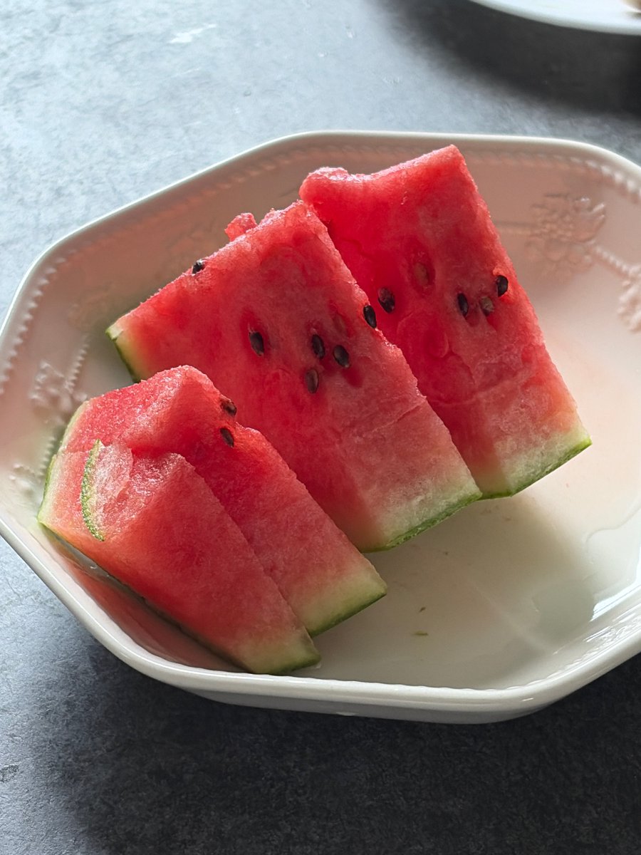 Dee 🍉 tweet media